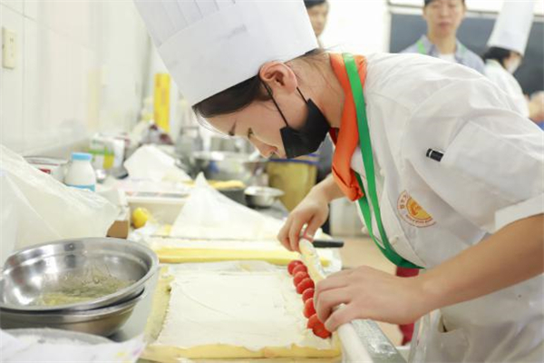 【喜讯】 热烈祝贺厦门新东方师生代表队在“厦门市第二十四届职工技术比赛”中喜获佳绩！