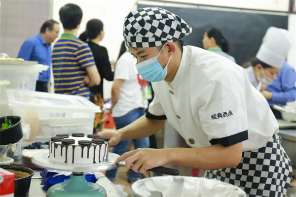 【喜讯】 热烈祝贺厦门新东方师生代表队在“厦门市第二十四届职工技术比赛”中喜获佳绩！