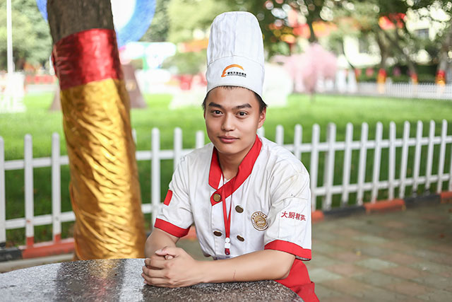 刘江涛：退伍后学厨师，我追求自己的创业梦！