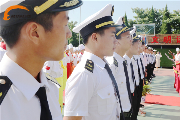 江西新东方2019年“豪华邮轮定向班”开班典礼圆满举行.jpg