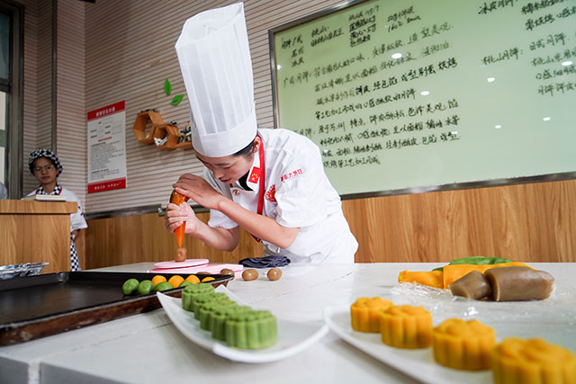 江苏新东方名师公开课，美食热辣、人气爆棚！