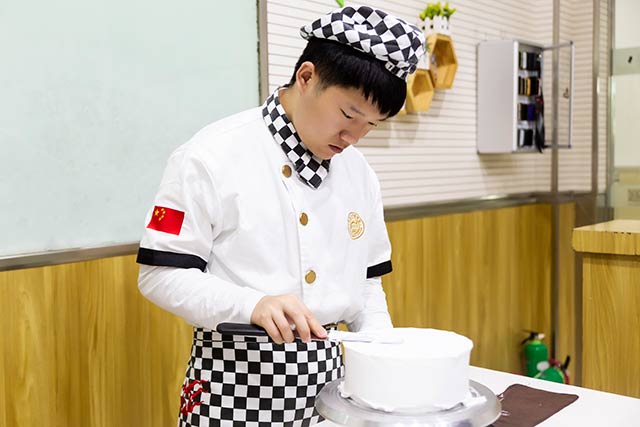 李伟：今天选择西点积累自己，明天实现我的创业梦！