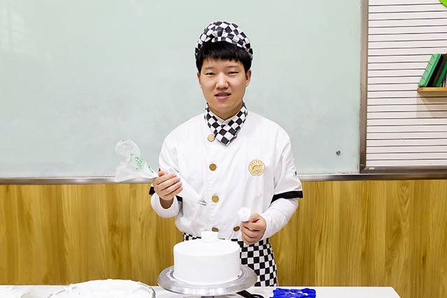 李伟：今天选择西点积累自己，明天实现我的创业梦！