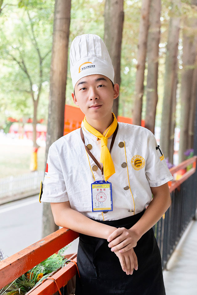 军人特辑｜大专、军旅是曾经的积淀，学厨让我拥有更美好的明天！