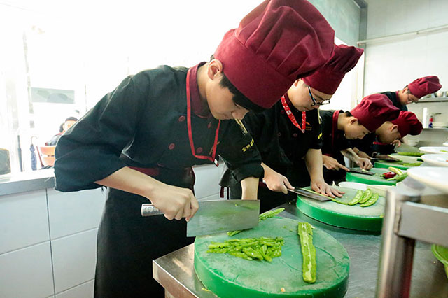 没有基础学厨师，能不能学会？