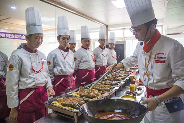 学厨师