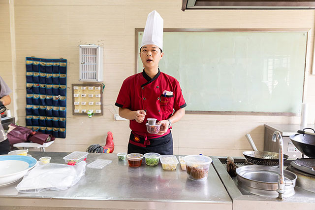 软硬实力兼备，就是一所让你信赖的好学校！