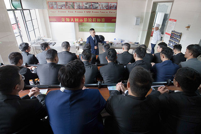 海外招聘会、企业招募会，新东方学子太幸福了！