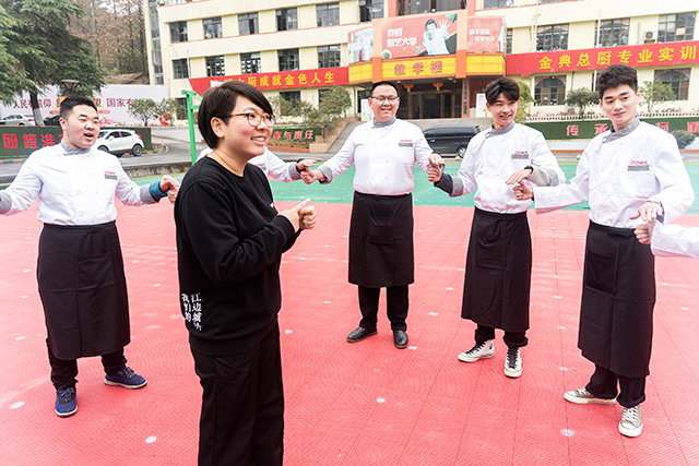 名企名师进校园， 来自企业与厨师长的知识都是干货！