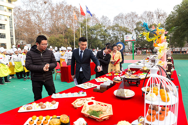 江苏新东方2019年度颁奖盛典暨晚班结业典礼隆重举行！