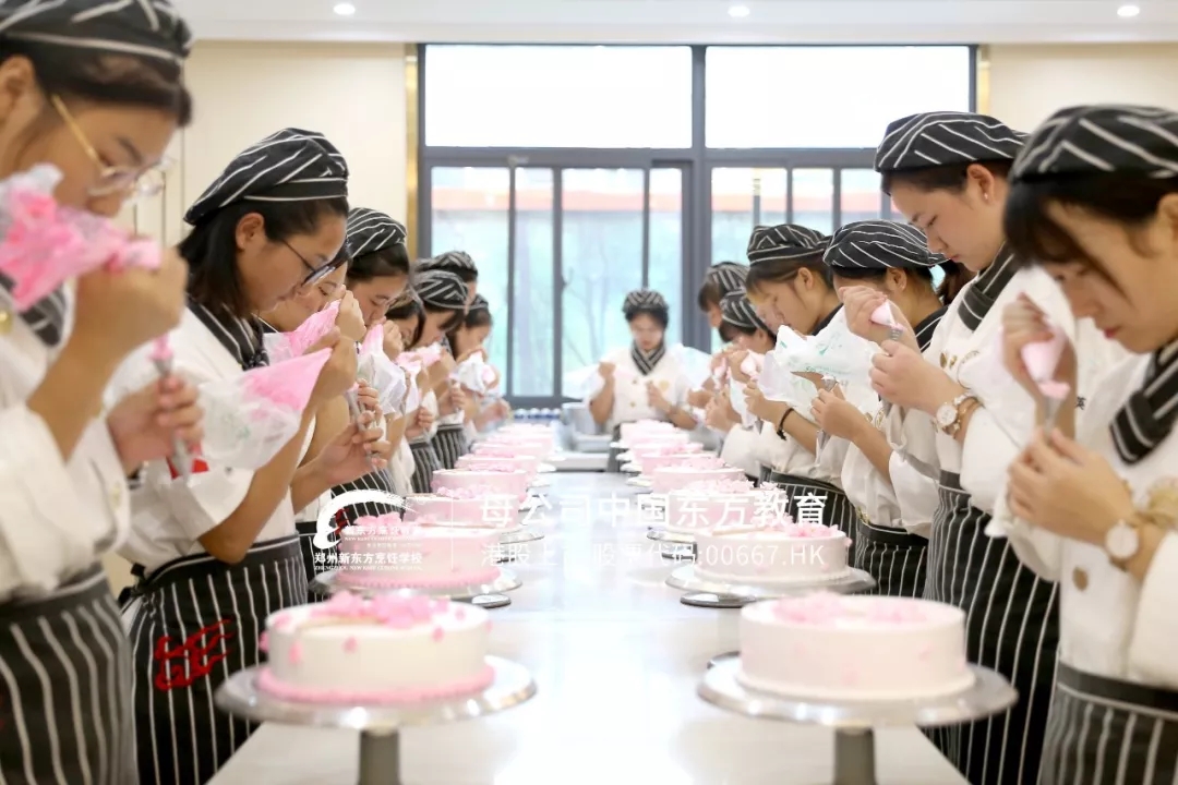 新春邀请函：欢迎报考郑州新东方烹饪学校！