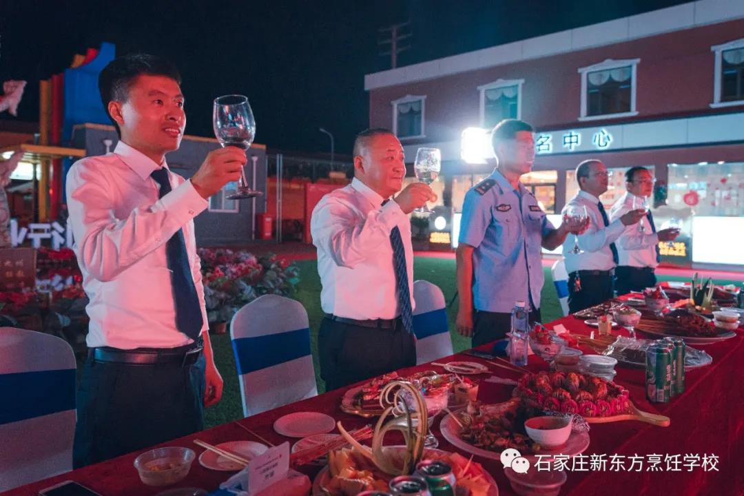 【燃情岁月 爱与奉献32年】 石家庄新东方2020年教师节表彰大会隆重举行！(图34)