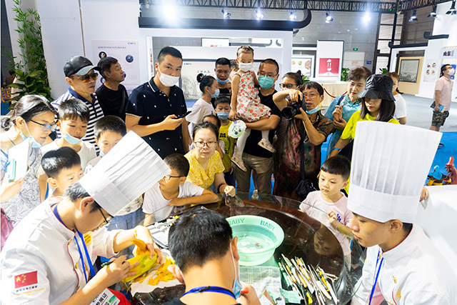 江苏新东方亮相第二届大运河文化旅游博览会运河美食文化展，吸睛无数！